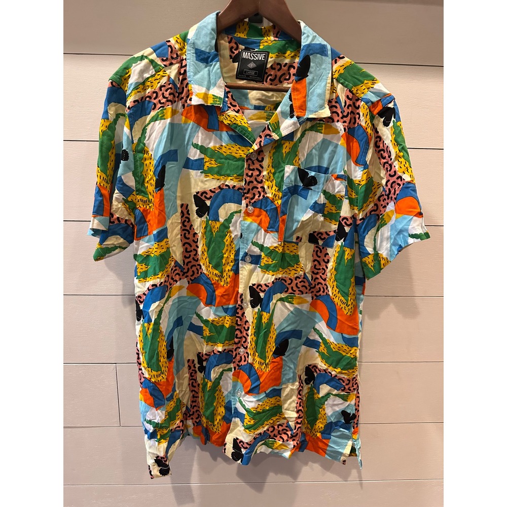Massive Mens Large Rayon Short Sleeve Button Down Shirt Abstract Multi Print